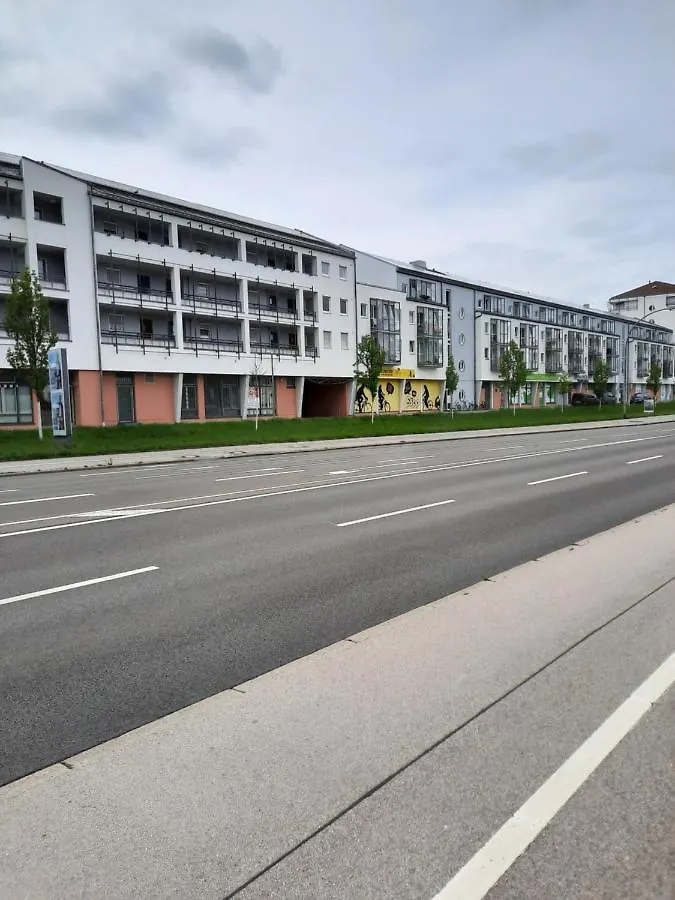 Augsburg!Moeblierte Appartment!